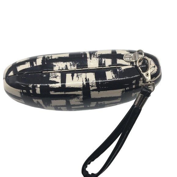 Ellen Tracy Hard Shell Eyeglass Case Wrist Handle Black White 6.5 x 2.5 x 2 1/4 - Picture 3 of 5